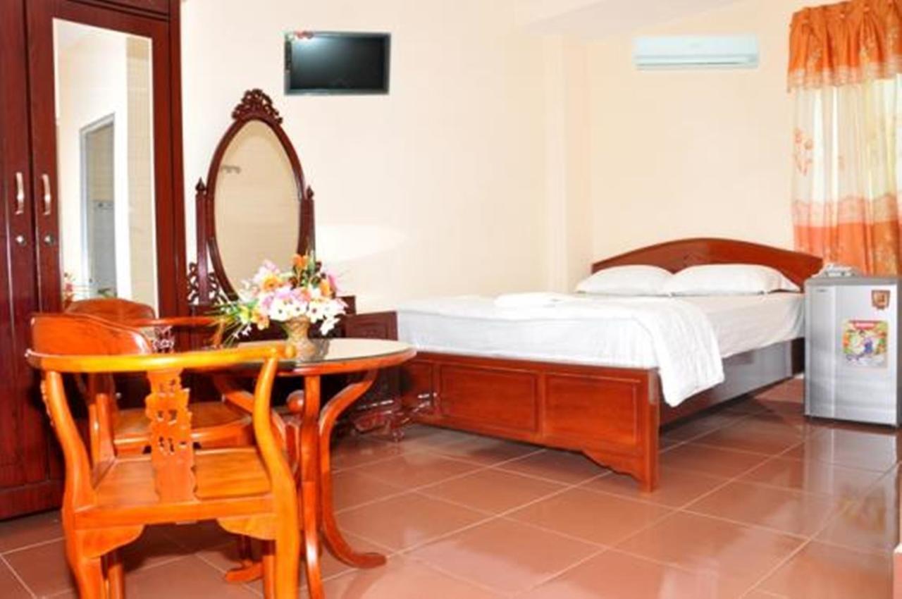 Thanh Nhan 1 Hotel Cà Mau Esterno foto